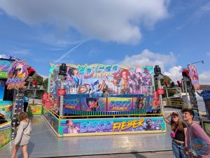 Mehr über den Artikel erfahren Disco Fieber – Schramm